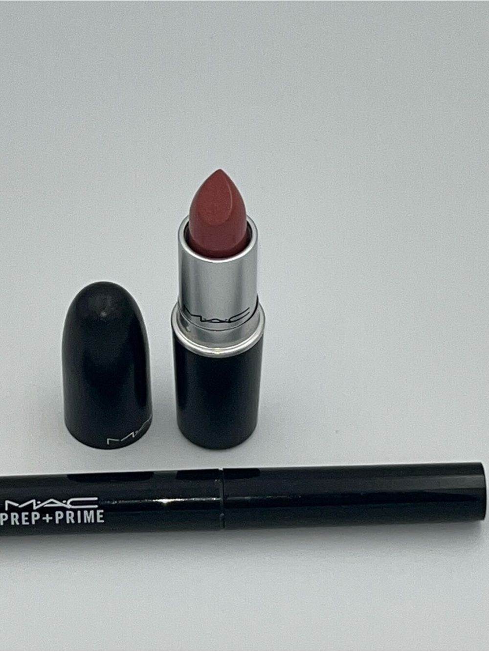 New MAC MACXIMAL Matte Lipstick Velvet Teddy 617 - 0.12 OZ W Prep Primer